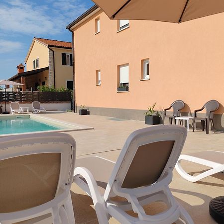 Apartments Oleander Lovrecica-Residence With Pool Экстерьер фото