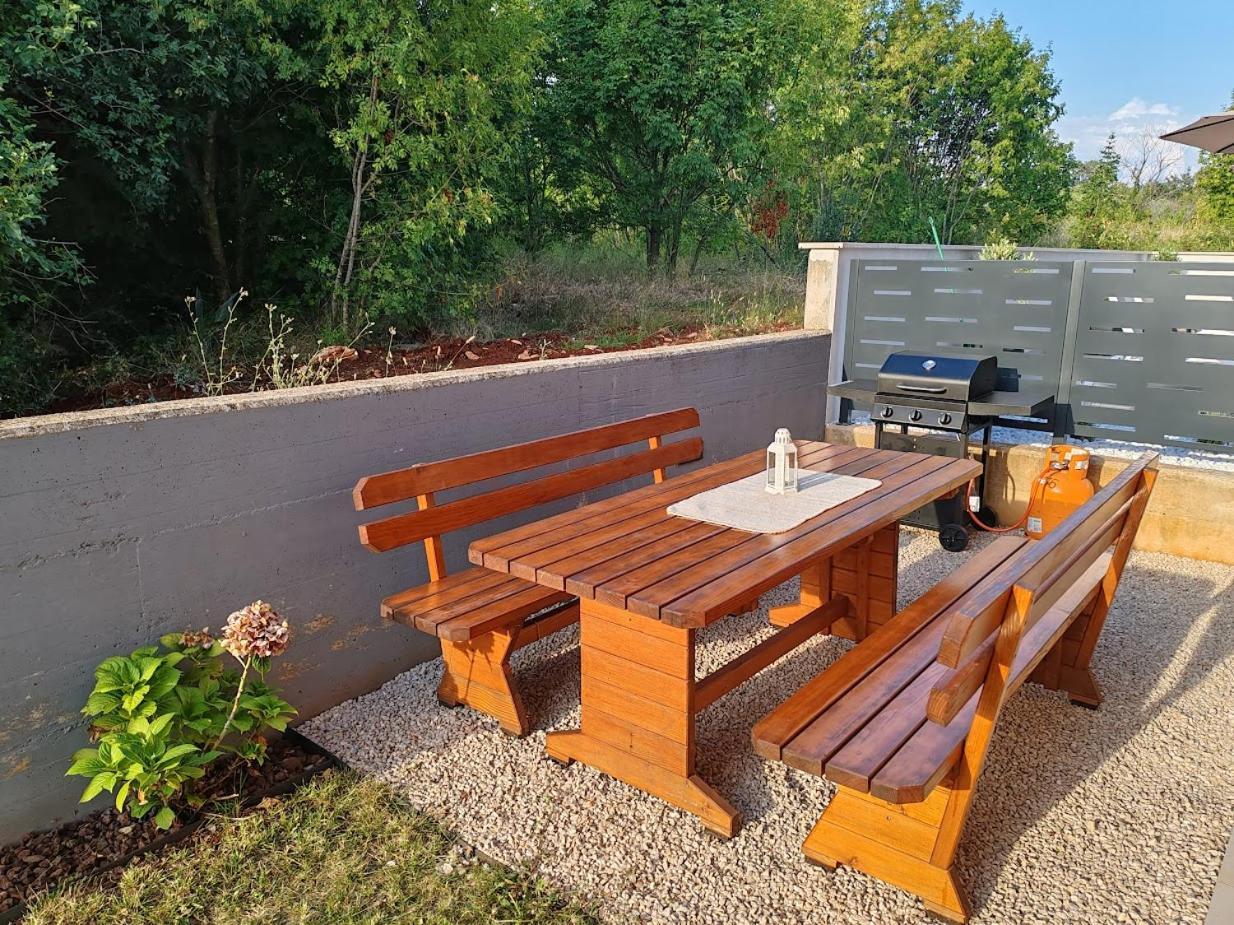 Apartments Oleander Lovrecica-Residence With Pool Экстерьер фото