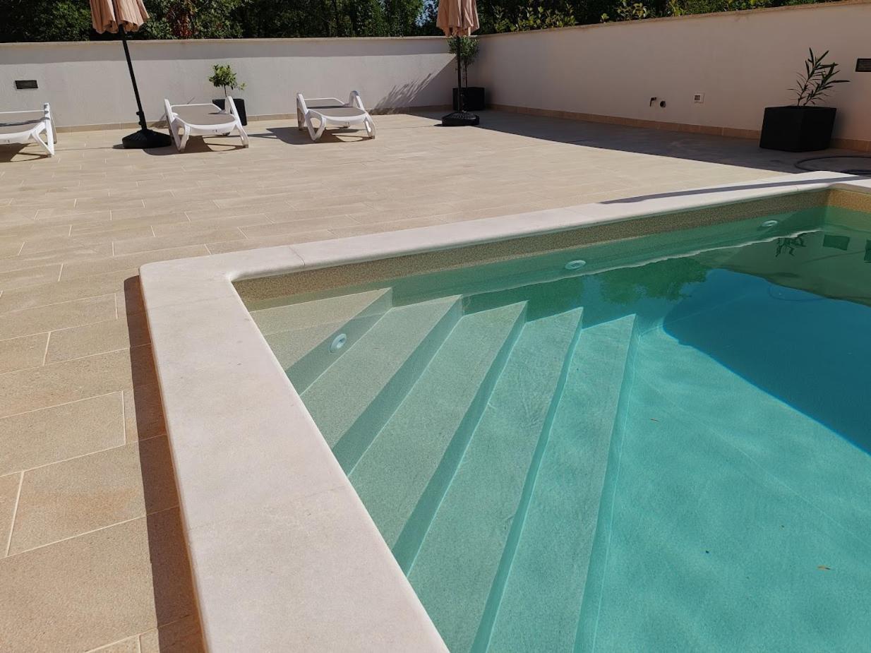 Apartments Oleander Lovrecica-Residence With Pool Экстерьер фото