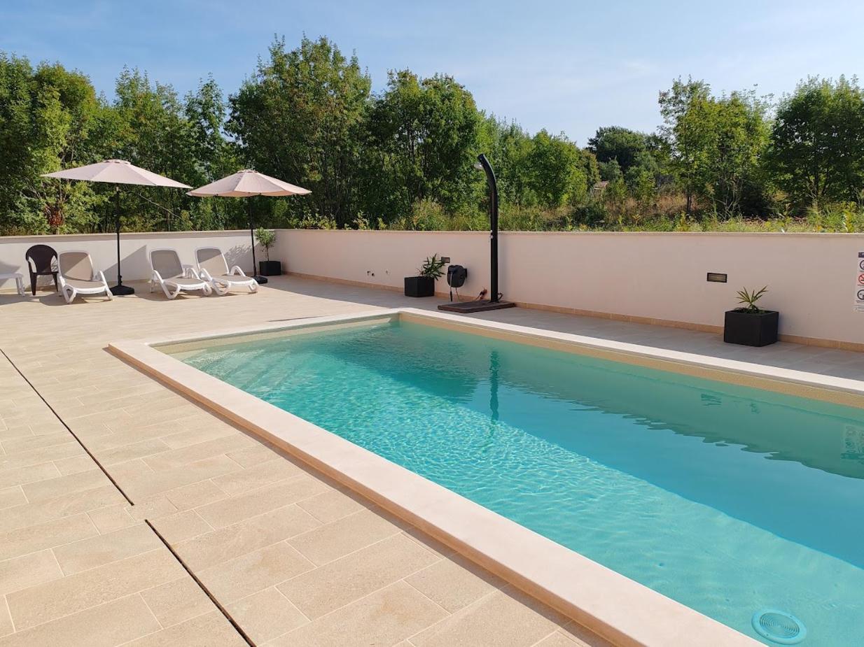 Apartments Oleander Lovrecica-Residence With Pool Экстерьер фото